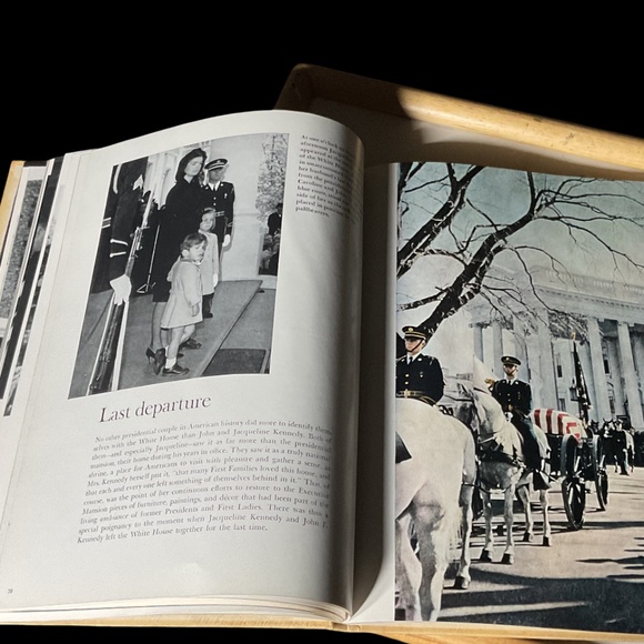 Vtg 1964 Four Days Book the Historical Record of the Death of President Kennedy - Picture 8 of 10